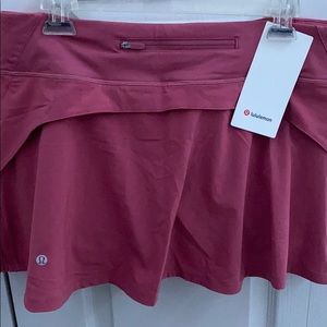 NEW NEVER WORN LULU LEMON SKIRT